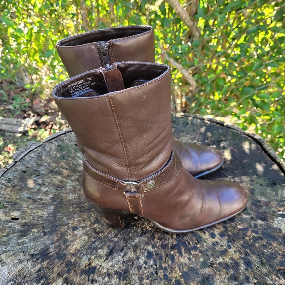 Women Vintage Leather Brown Ankle Boots By Etienne Aigner Size 7M/Women Designer - Picture 7 of 8